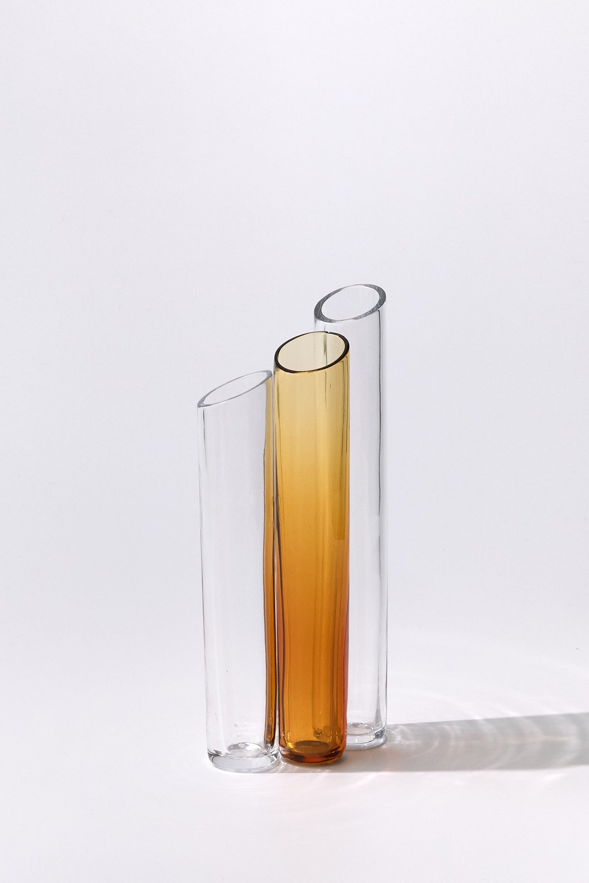 Corallo n°2 — Vaso Tubolare in Cristallo Soffiato a Mano