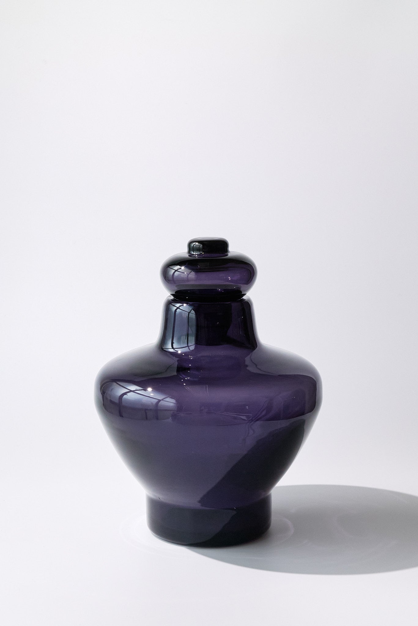 Capri Crystal Vase — Violet