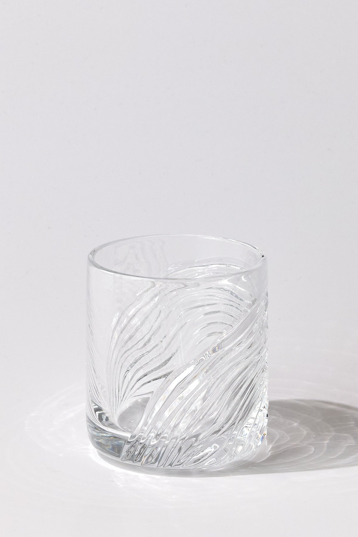 Zefiro Hand-Engraved Crystal Tumbler — Clear, Small