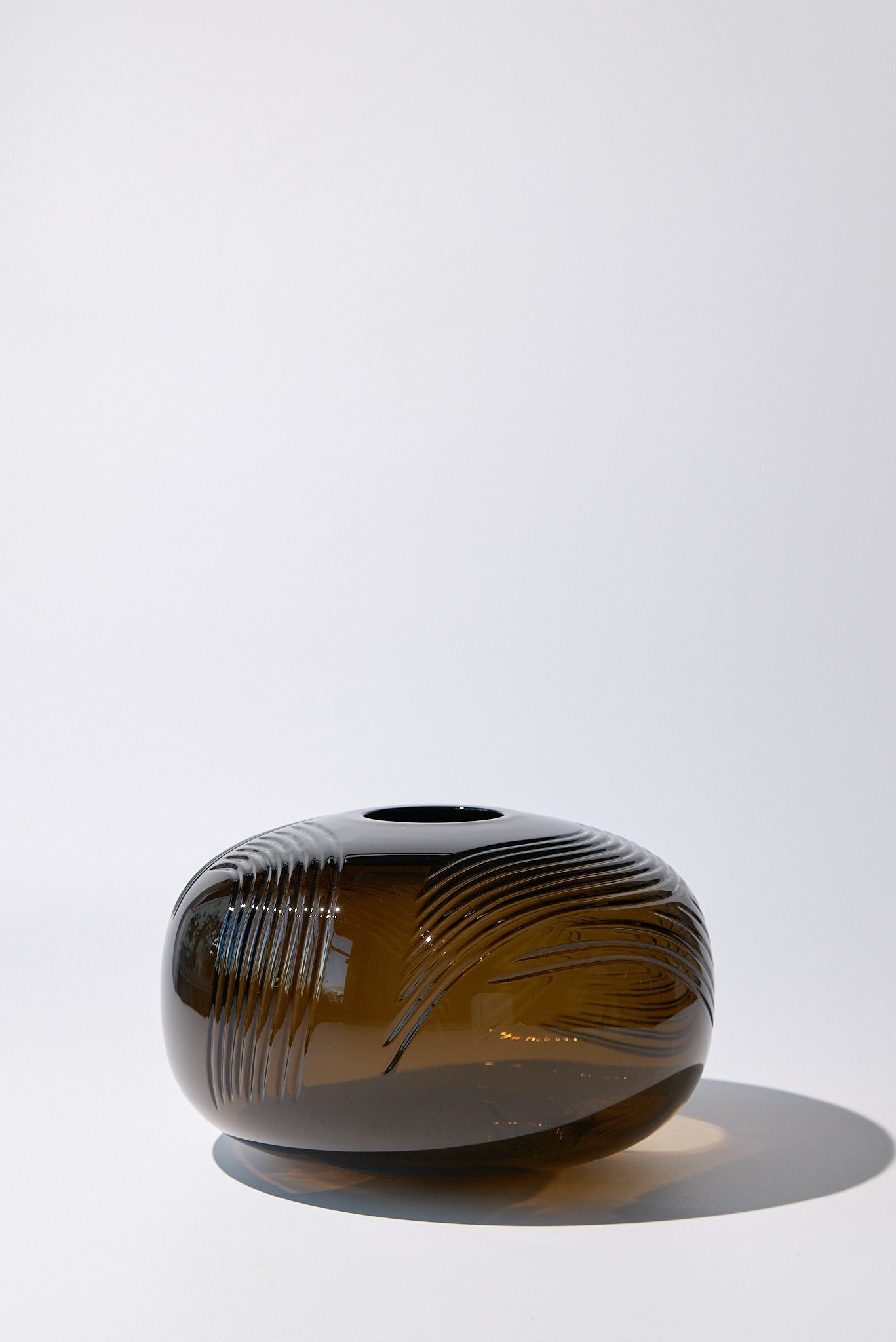 Pola Curve — Hand-Blown Crystal Vase, Two-Piece, Wide Form, Fumèdor