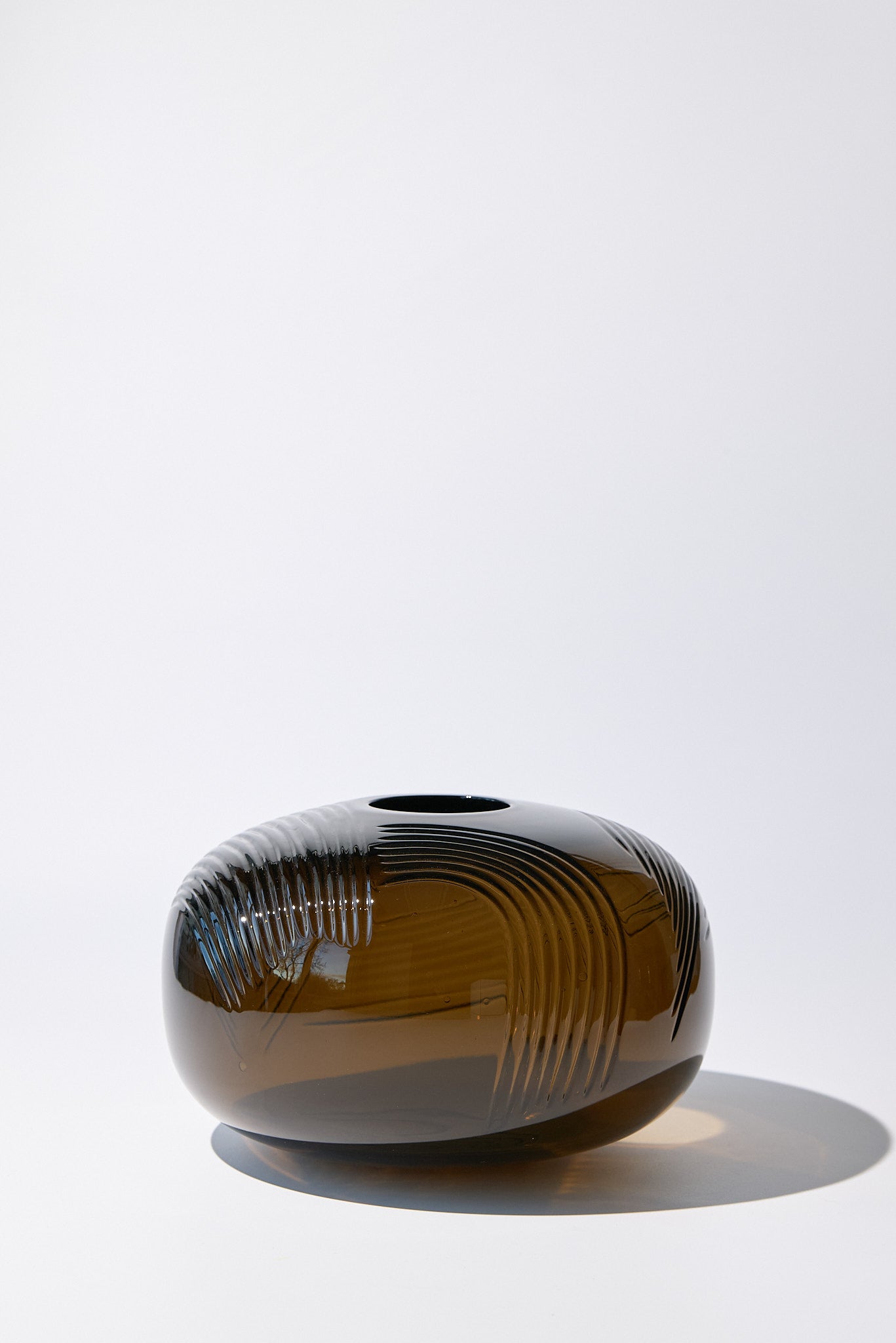 Pola Curve — Hand-Blown Crystal Vase, Two-Piece, Wide Form, Fumèdor