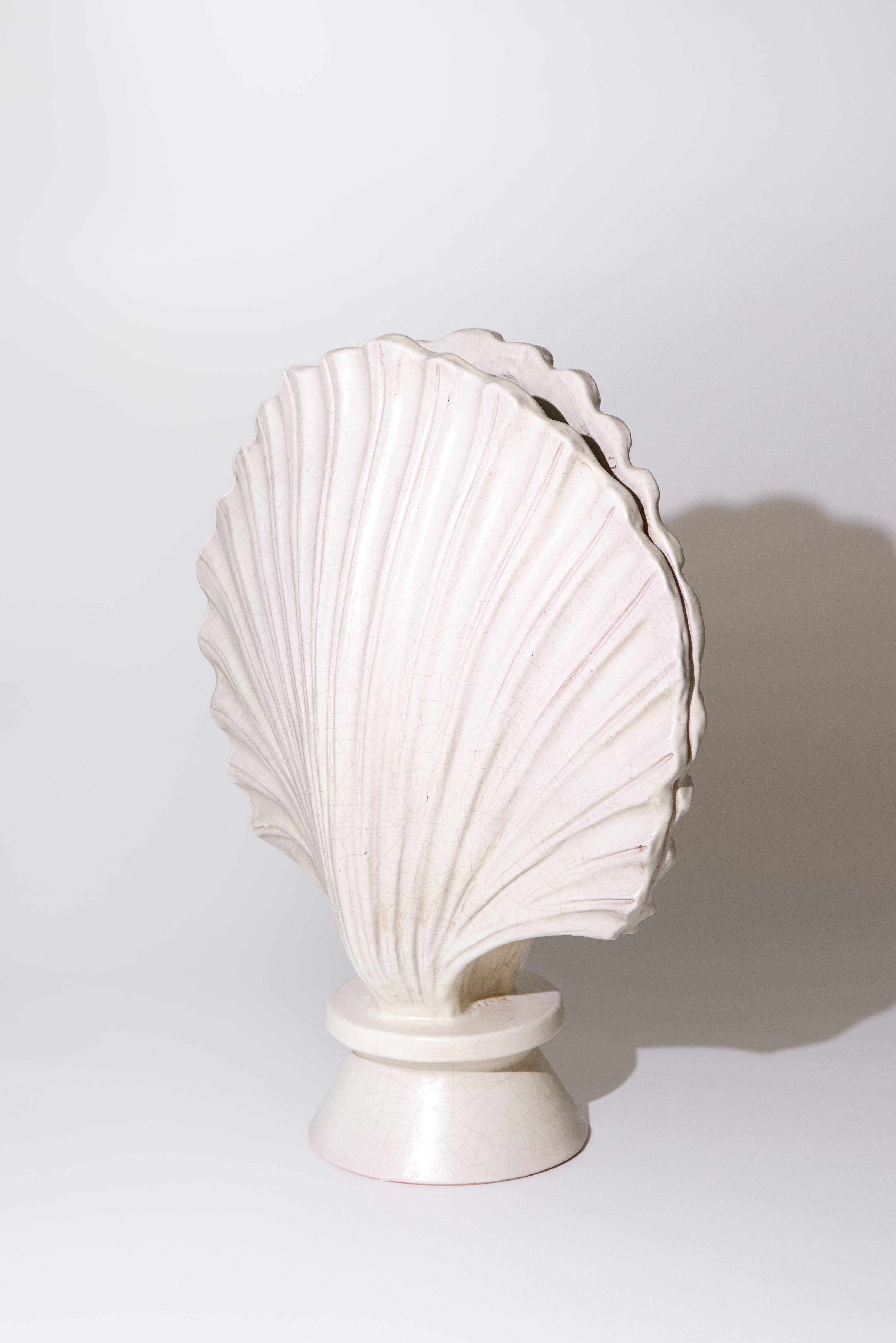 Ostrica — Hand-Modelled Tuscan Ceramic Sculpture