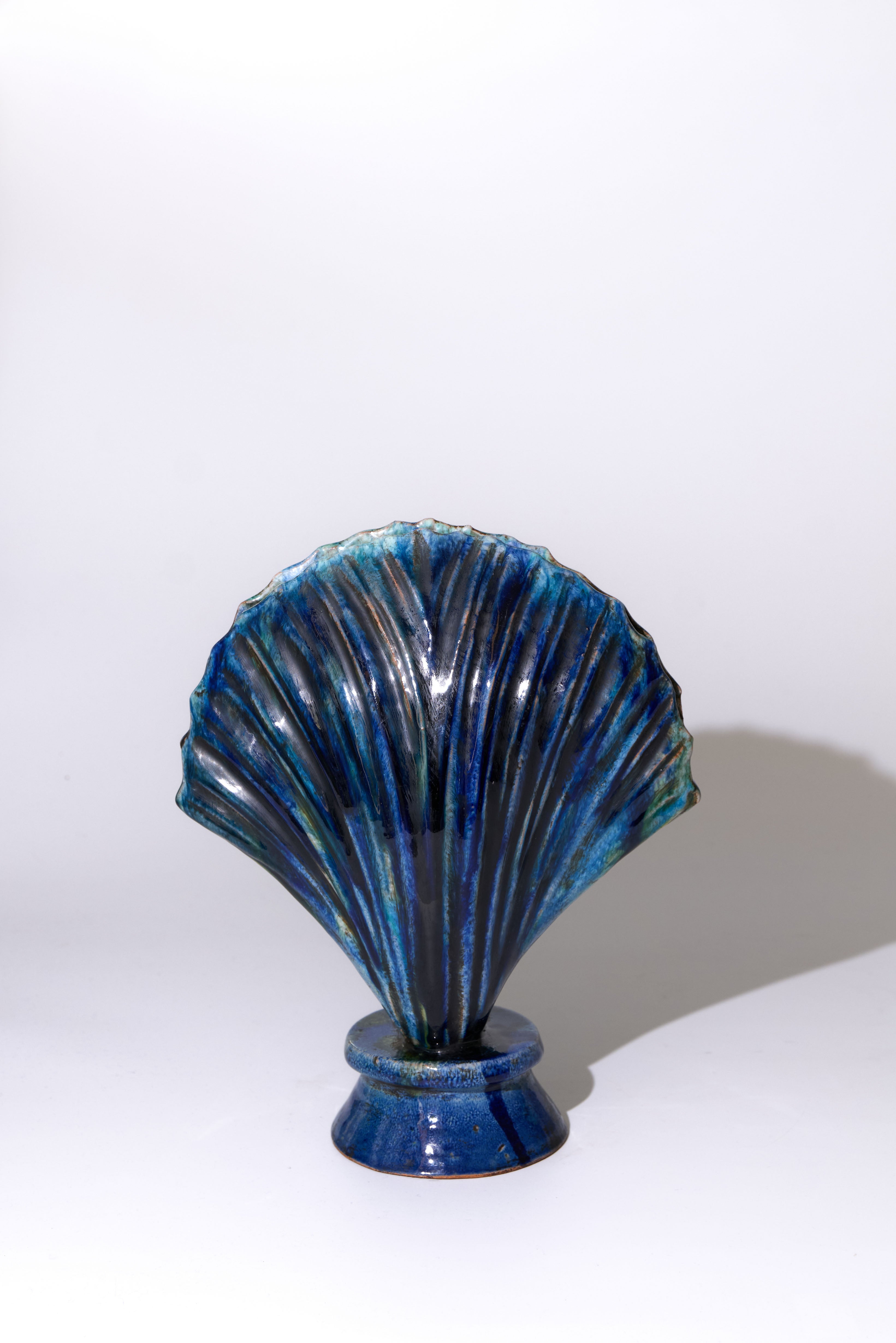 Mini Ostrica — Hand-Modelled Tuscan Ceramic Sculpture, Tide Blue Glazed