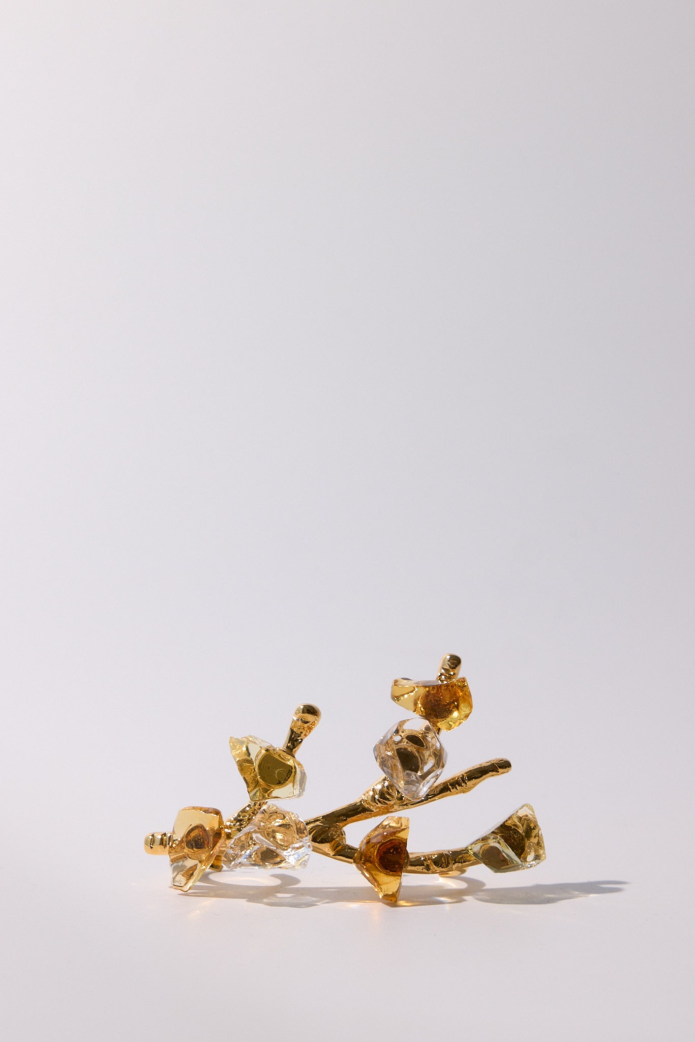Tirapugni — Hand-Forged Crystal Knuckle Ring, Gold