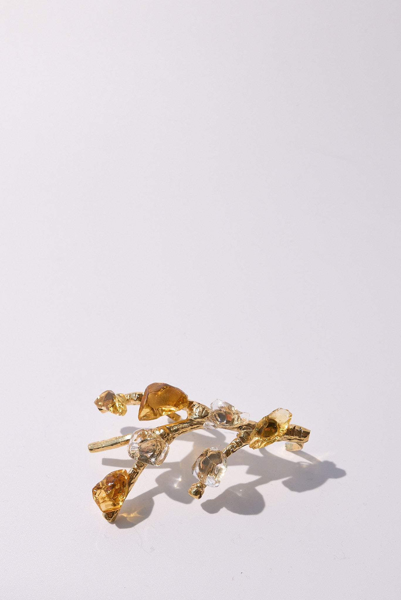 Tirapugni — Hand-Forged Crystal Knuckle Ring, Gold