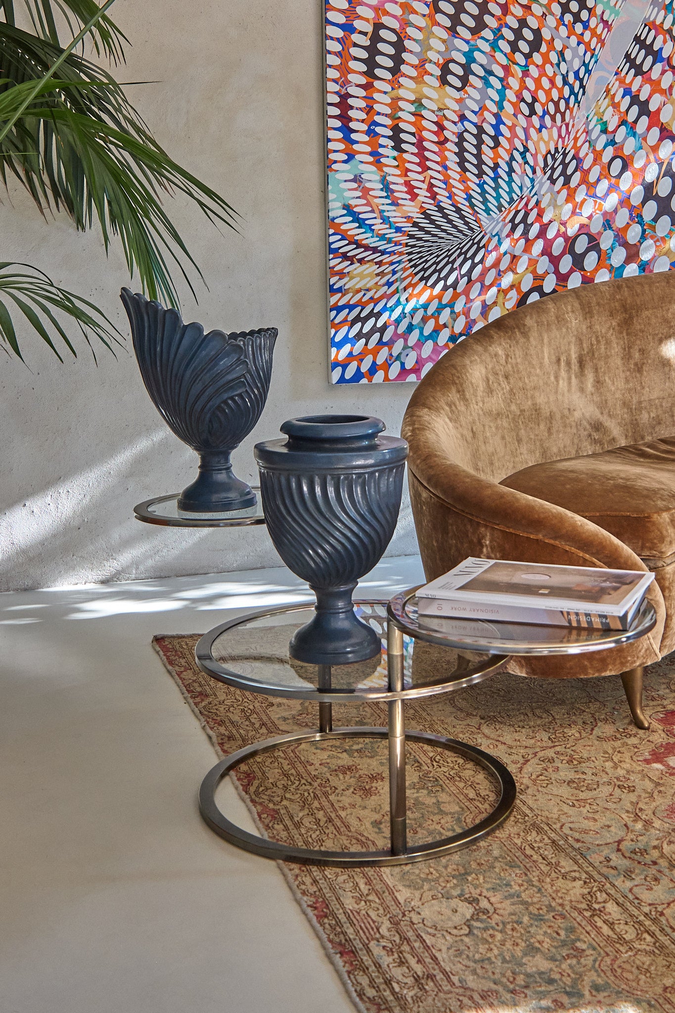 Conus — Hand-Modelled Tuscan Ceramic Urn