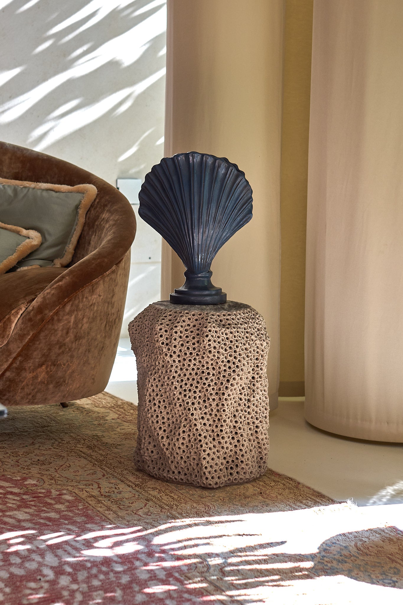Ostrica — Hand-Modelled Tuscan Ceramic Sculpture