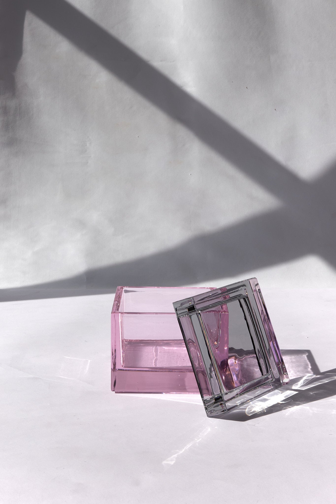 Palmi — Hand-Blown Crystal Box, Pink + Grey