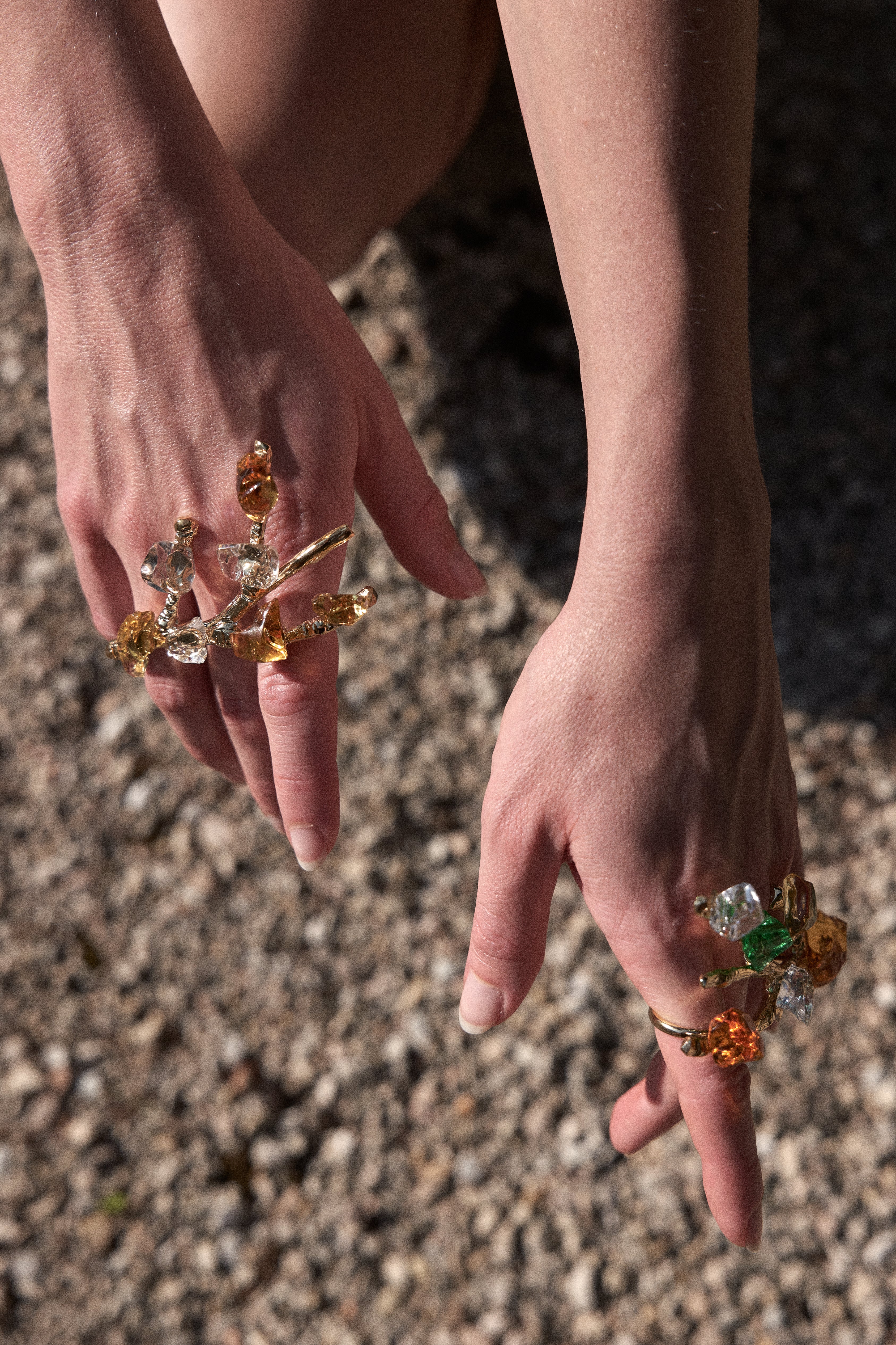 Tirapugni — Hand-Forged Crystal Knuckle Ring, Gold