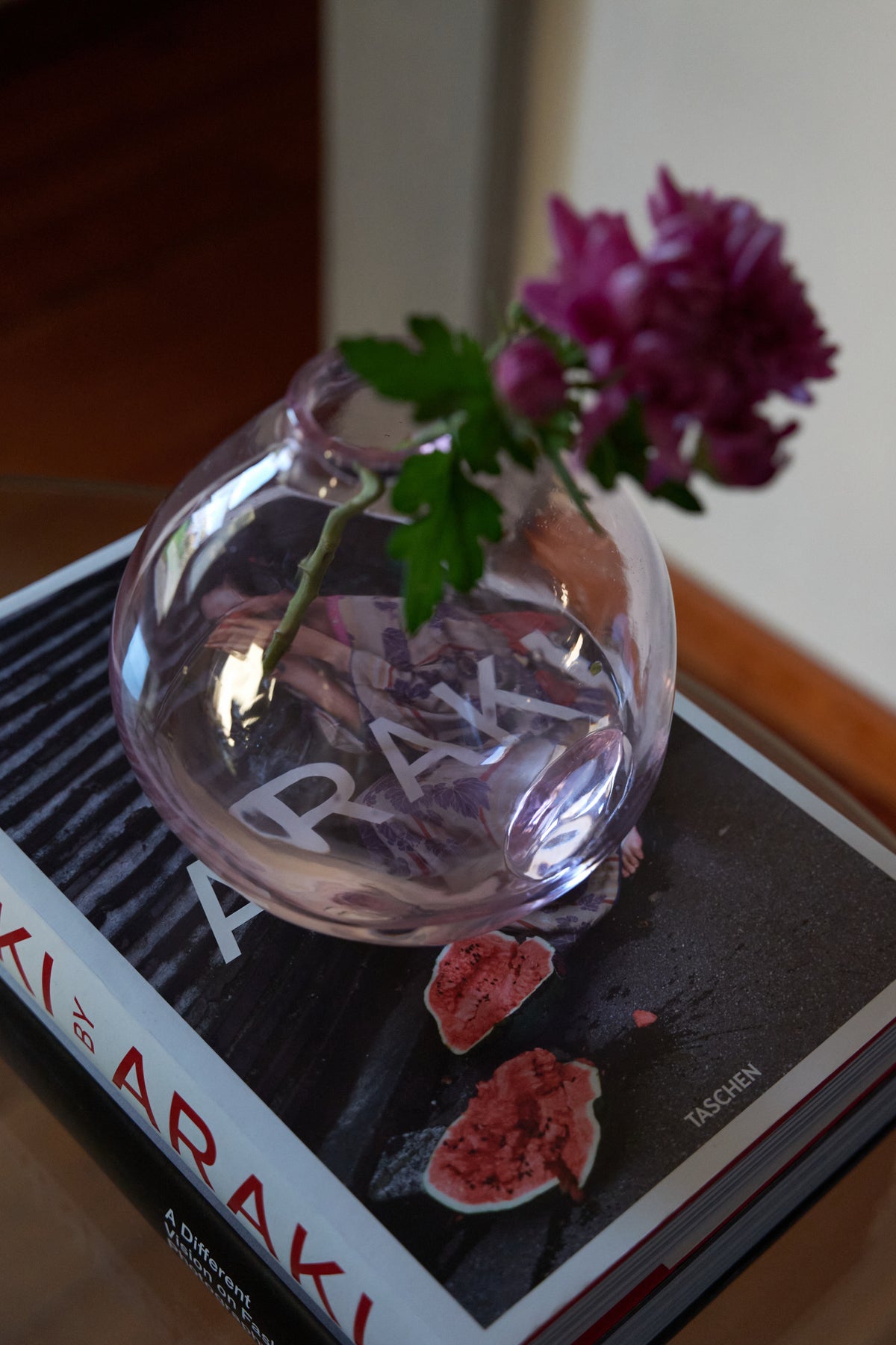 Nuvola — Hand-Blown Crystal Spherical Vase, Pink