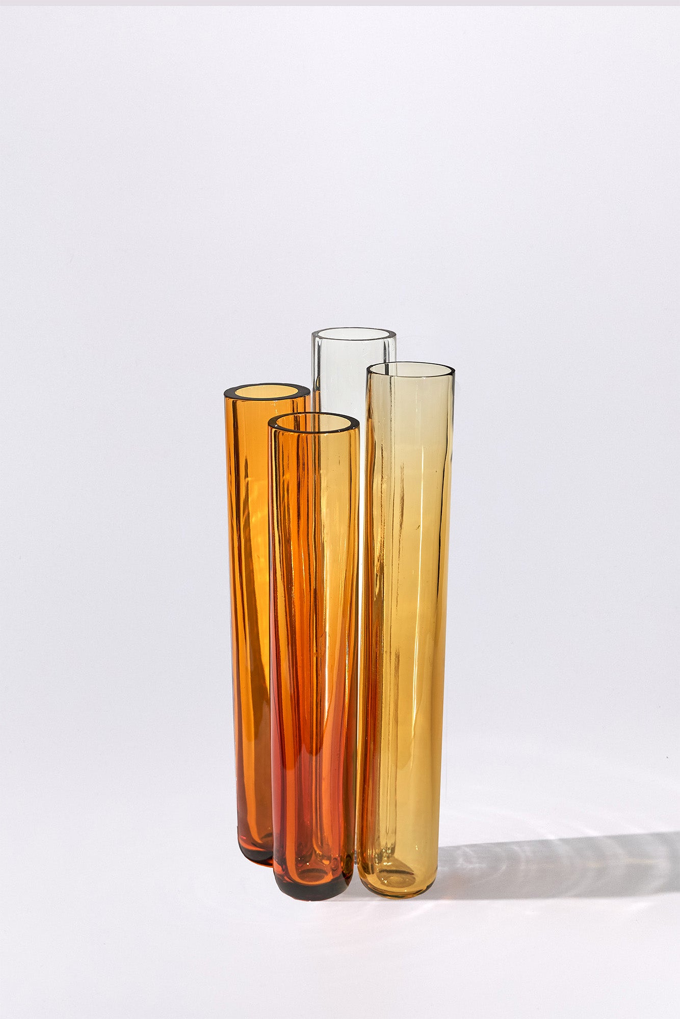 Corallo n°3 — Vaso Tubolare in Cristallo Soffiato a Mano