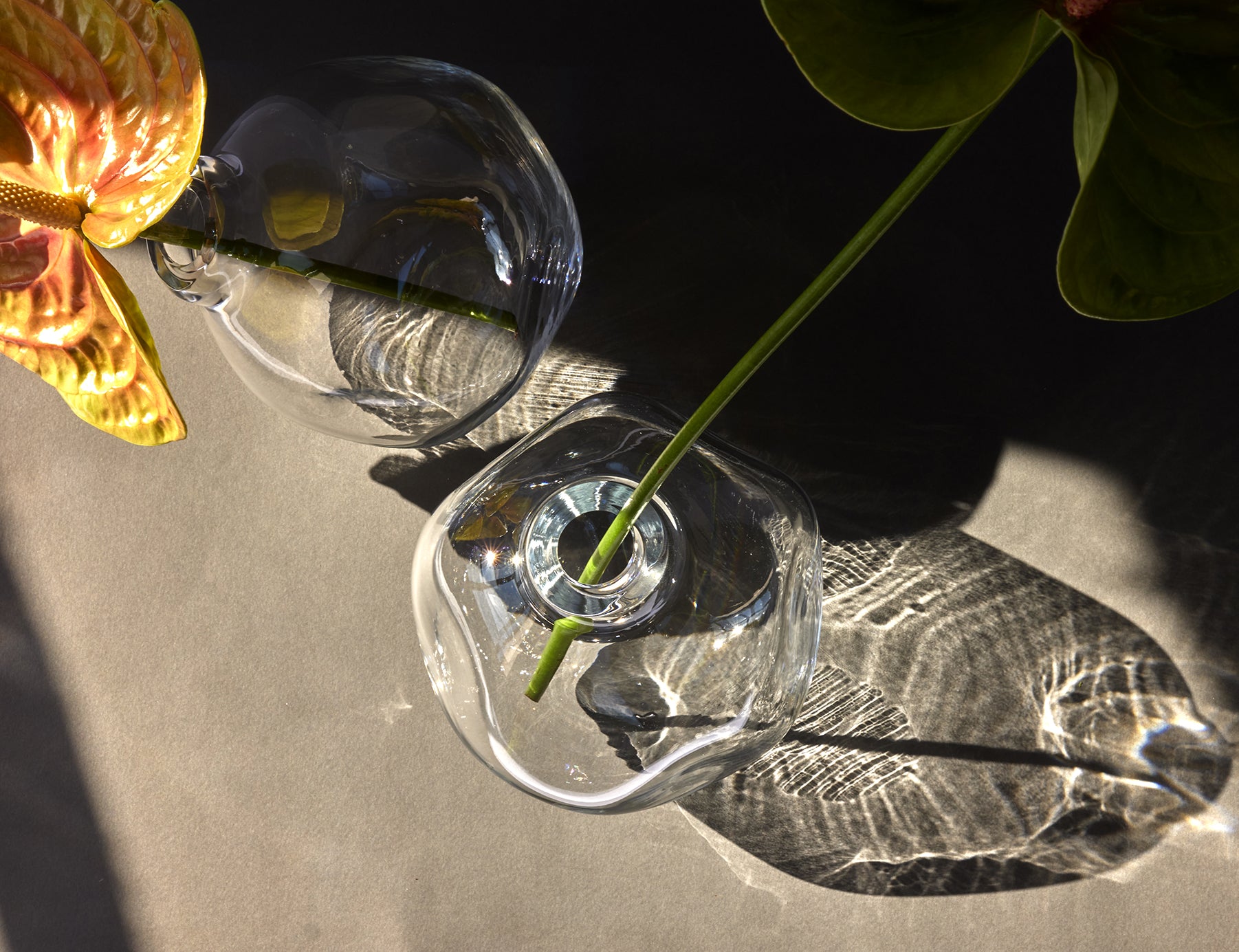 Nuvola — Hand-Blown Crystal Spherical Vase, Clear