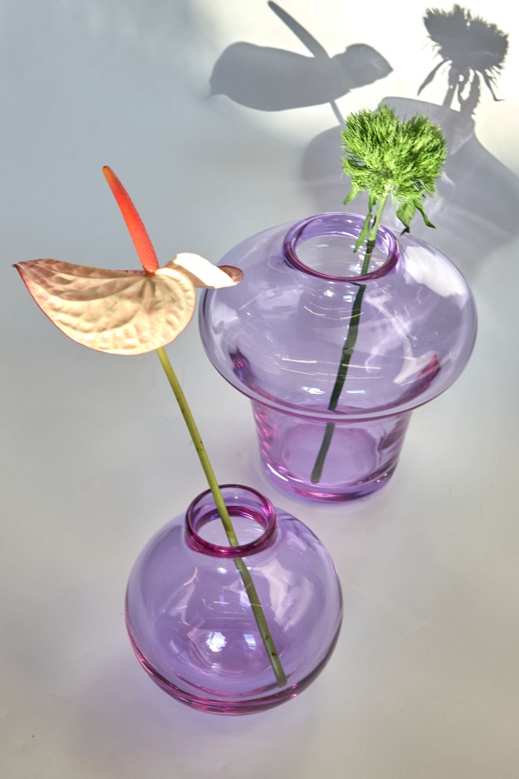 Maratea — Vaso in Cristallo Soffiato a Mano, Due Pezzi Viola Chiaro