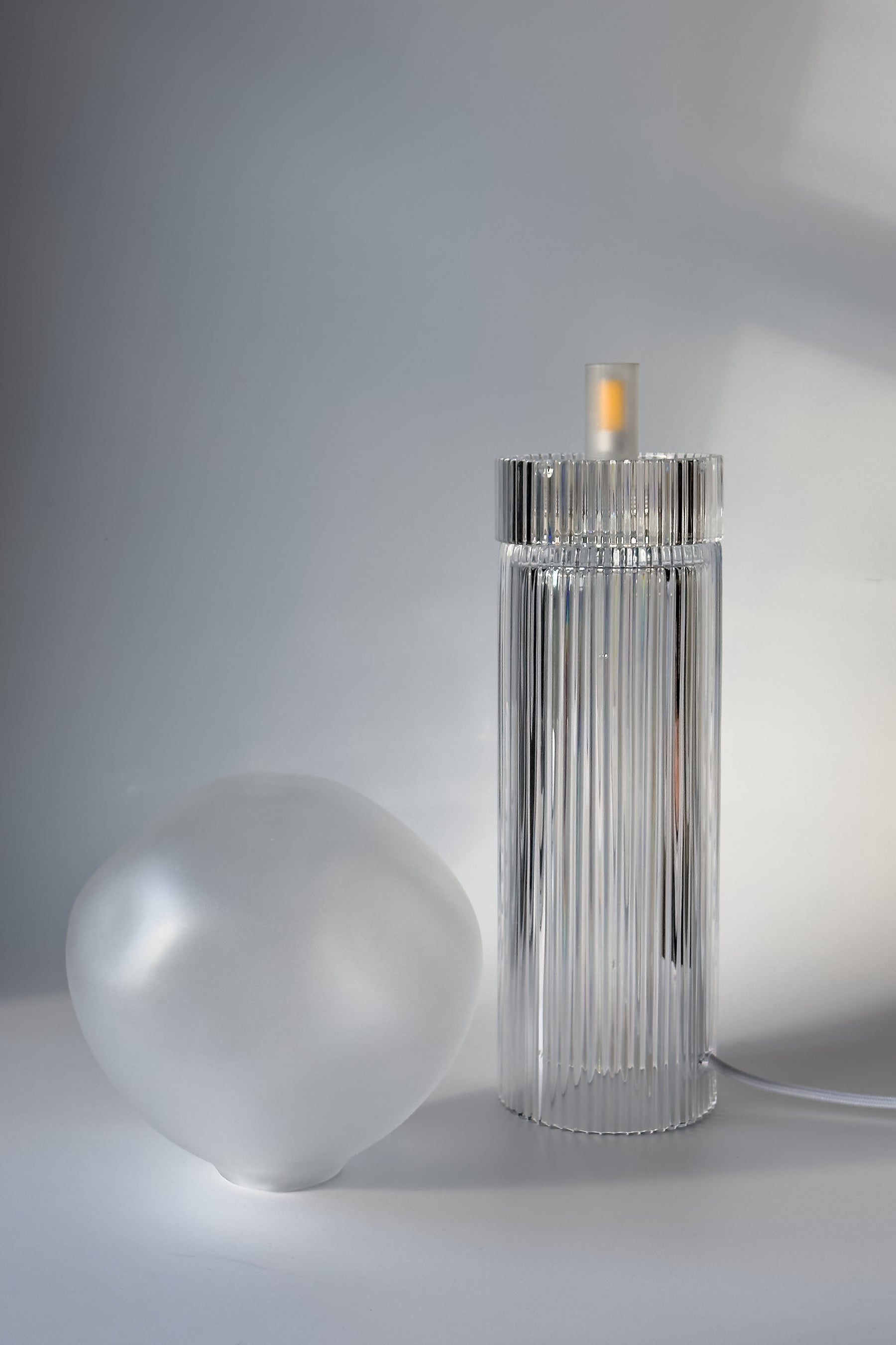 Onna Clear + Nuvola Iced Clear — Crystal Table Lamp